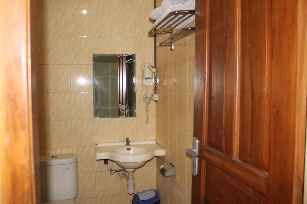 Sinar Bintang Hotel Cepu Екстер'єр фото